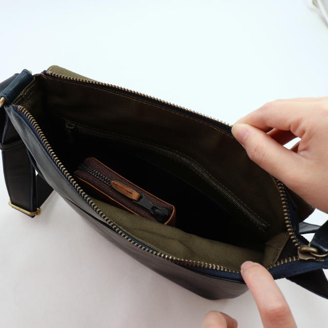 Dakota BLACK LABEL ホースト3 ショルダーバッグ 1623804