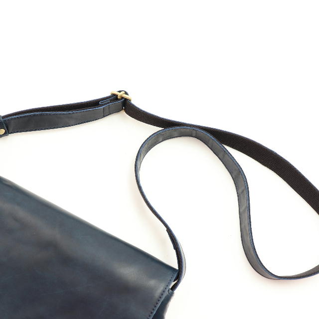 Dakota BLACK LABEL ホースト3 ショルダーバッグ 1623804