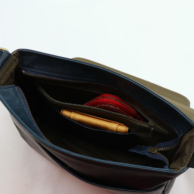 Dakota BLACK LABEL ホースト3 ショルダーバッグ 1623805