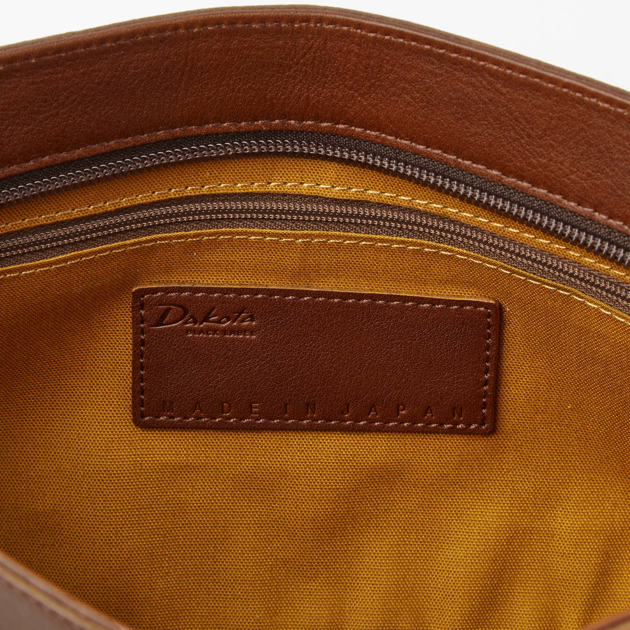 Dakota BLACK LABEL ロード ショルダーバッグ 1624900