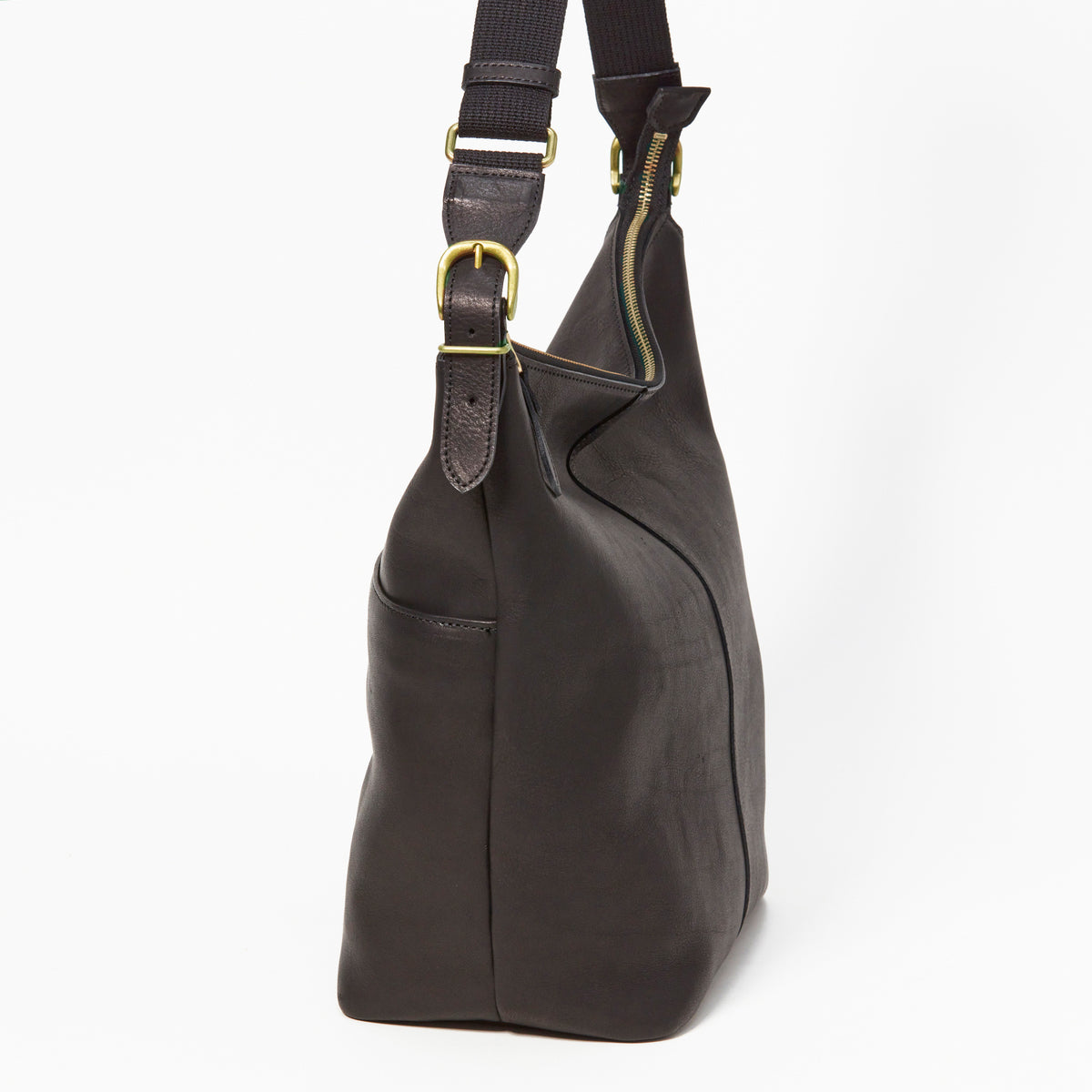 Dakota BLACK LABEL アース ショルダーバッグ 1625701