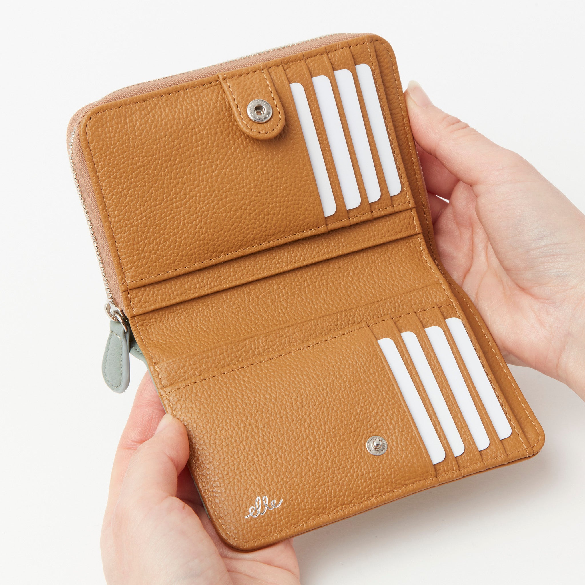 ELLE アンプラント　二つ折り財布　5431530