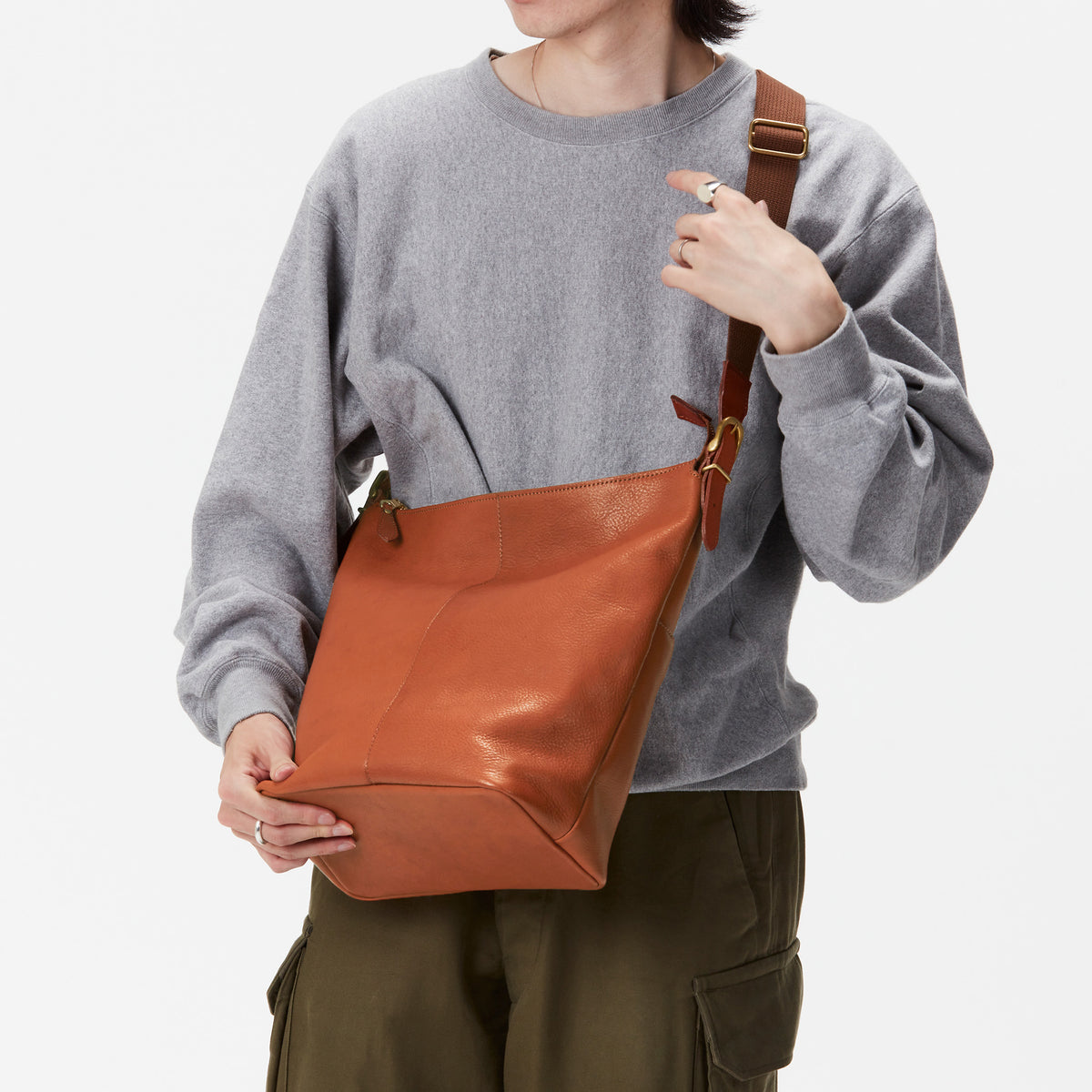Dakota BLACK LABEL アース ショルダーバッグ 1625701